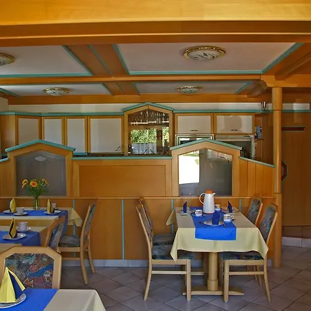 Gaestehaus Donautal Pensjonat 4*